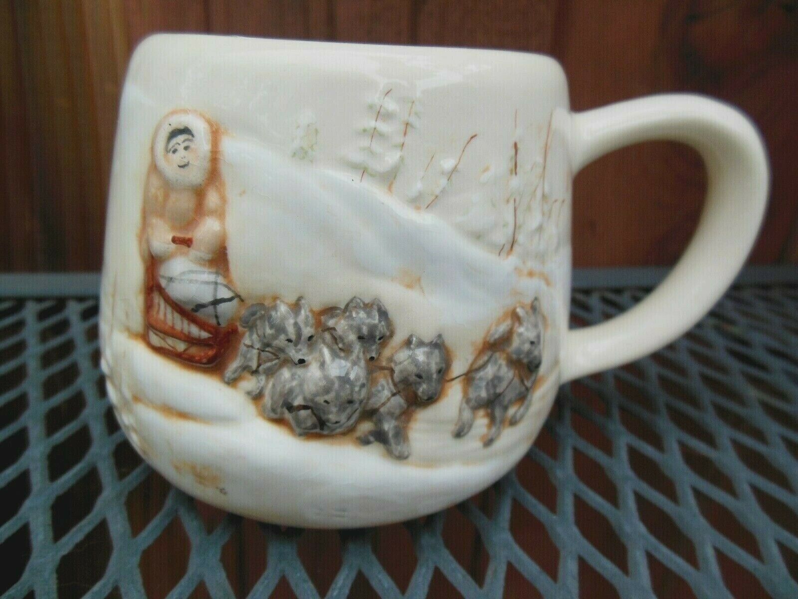 Vintage 1978 Husky Dog & 5-dog Sled Team 3-d Coffee Cup ~~ Handmade Ceramic